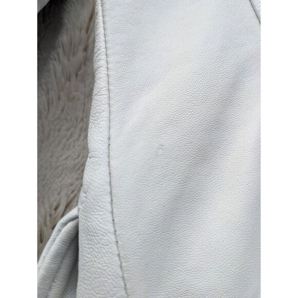 Vintage LEATHER Made In Italy White Crop Jacket/Blazer w/Pockets, Buttoned Cuffs - Picture 10 of 11
